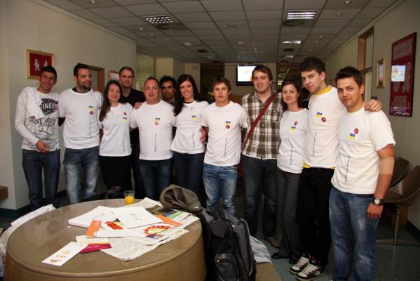 Pomurca sta se udeležila krvodajalske akcije SDM z Milanom Zverom