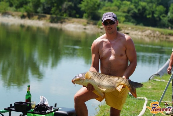 FOTO: Trnek Dejana Štefaneca najbolj privlačen za krape