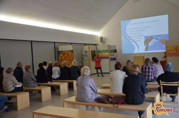 Mag. Jasna Vuradin Popović o tem, zakaj se ljudje med sabo ne razumemo