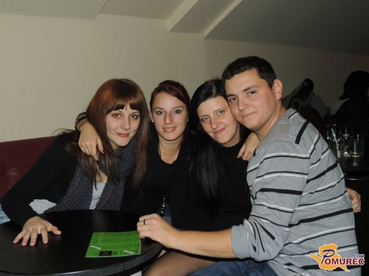 FOTO: Otvoritvena zabava v baru Klub