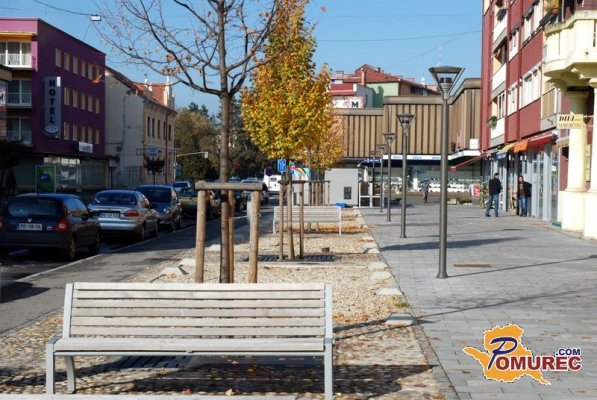 Dolgovi občin se povečujejo, samo v enem letu kar za 15 odstotkov