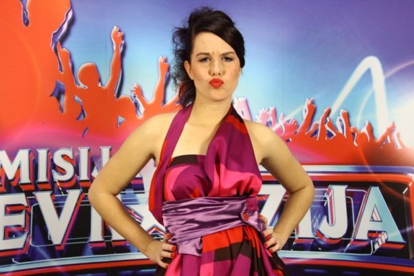 VIDEO: Nika Zorjan v naslednjem krogu Misije Evrovizije