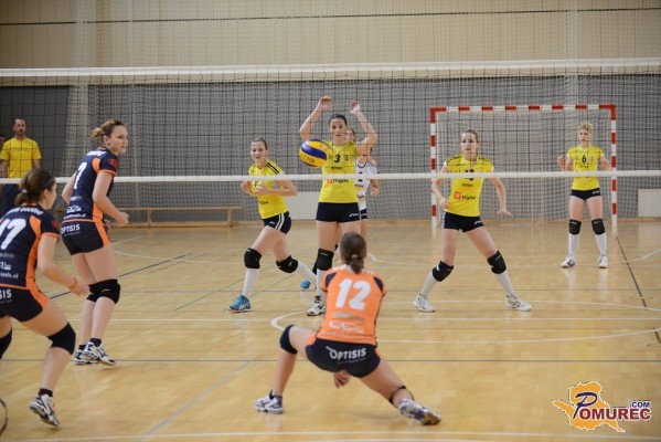 Dvoranski šport: Zmagale samo odbojkarice Puconec