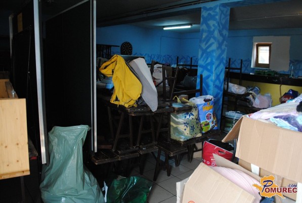 V Trnju so zbirali odvečna oblačila