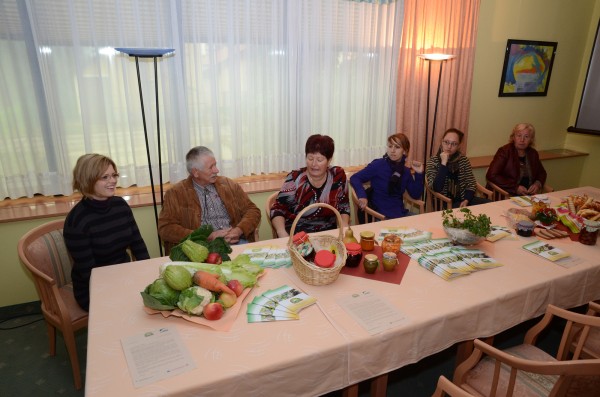 Vrtičkarji ponovno vzpostavljajo vrednote dela na domači zemlji