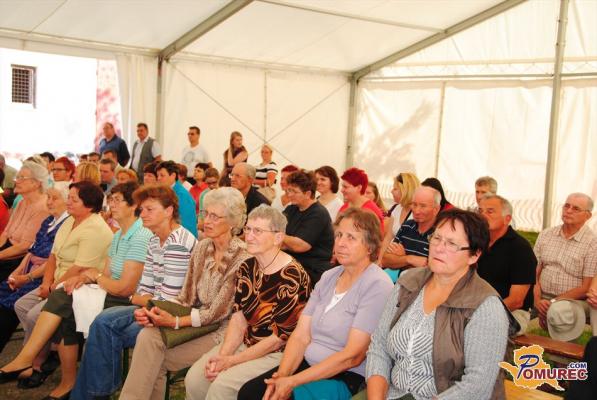 FOTO: V Gomilicah se je čüjla pesem