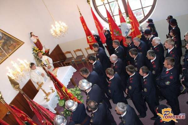 FOTO: Blagoslovitev gasilcev v Brezovici