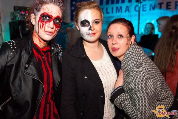 FOTO: V Dvorcu Rakičan čarovniška zabava z Modrijani, Niko Zorjan in Blue Planet