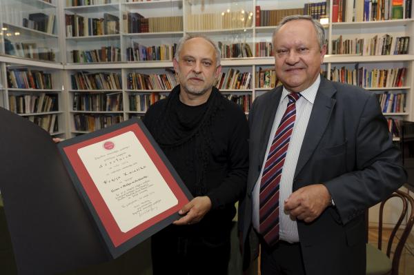 Feri Lainšček prejel letošnjo Desetnico