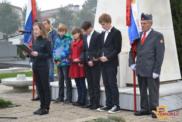 FOTO: V Murski Soboti žalna slovesnost pred dnevom spomina na mrtve