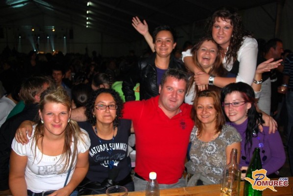 FOTO: Nora 9. Noč Vrtnice z legendami hrvaške glasbe