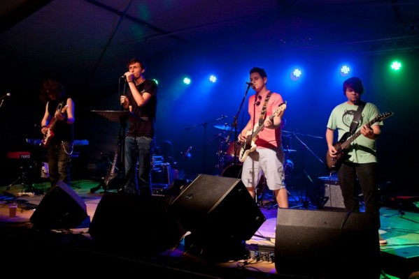 Broken Hearts z novo verzijo komada Ti si ta