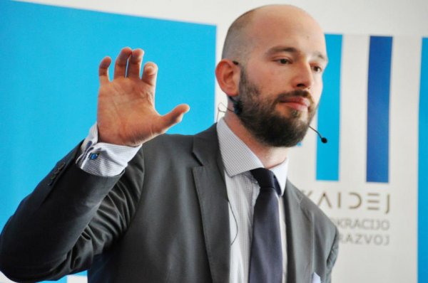 Stojan: Državo imamo zato, da ohranjamo inherentno svobodo