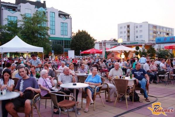 FOTO: Včeraj na Soboškem poletju nastopil narodni orkester iz Novega Sada