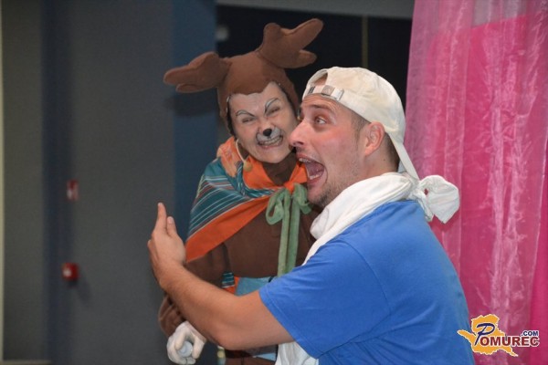 FOTO: Pogumni jelen obiskal otroke v BTC-ju