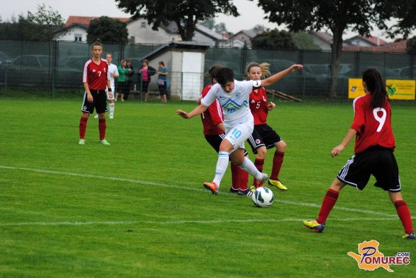 FOTO: Izdatna zmaga premalo za mlade Slovenke