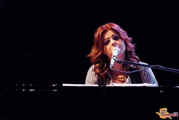 FOTO: Neisha navdušila občinstvo v Gledališču Park