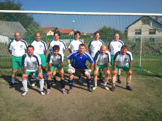 Ekipa prosečkih veteranov tretja na mednarodnem turnirju na Hrvaškem