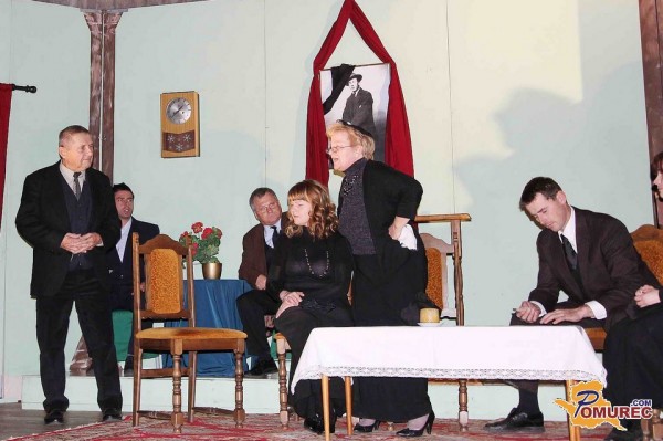 FOTO: „Žalujoči ostali“ za defibrilator v Negovi