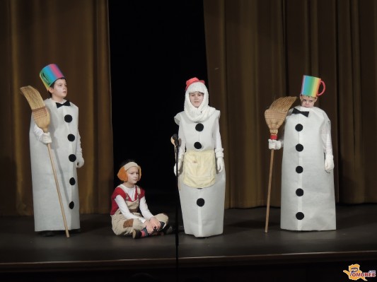 V Ljutomeru premierno uprizorili Snežno pravljico