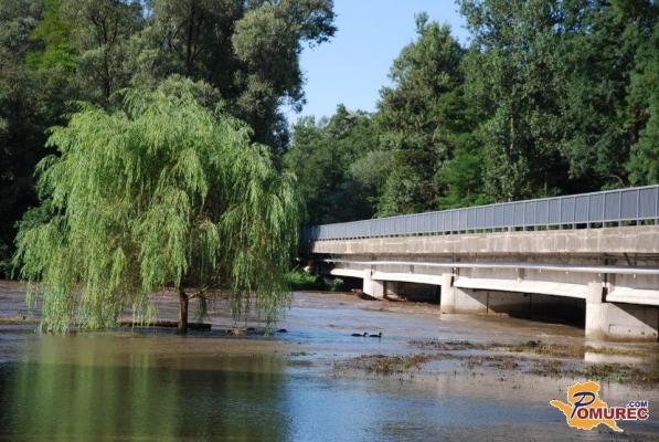 Z obilnejšimi padavinami v Pomurju napovedane tudi poplave