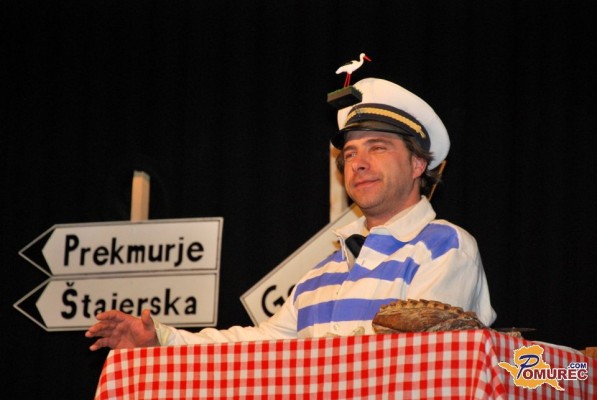 FOTO: Gorazd Žilavec s predstavo Panonec in morje nasmejal Črenšovce