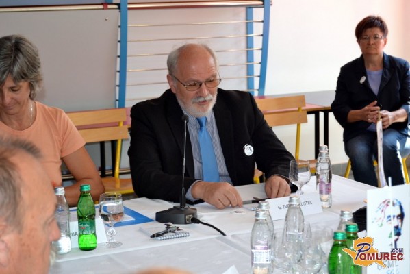 »Smo kot male ribe v vodi, kjer vsak plava v svojo smer«