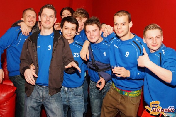 FOTO: Prva marčevska zabava v Spartacusu