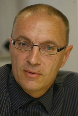 Denis Čeh odstopil od nakupa Večera?