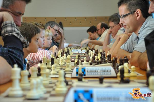 FOTO: 1. srečanje ljubiteljev šaha v Černelavcih