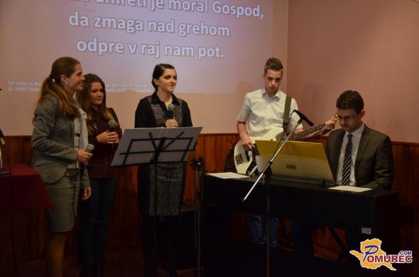 FOTO: Praznik »Dan zahvale« v binkoštni cerkvi v Vadarcih