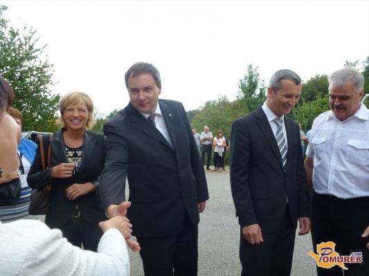 FOTO: Minister Židan obiskal kmetijo Štesl v Gerlincih