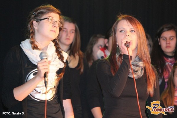 FOTO: Ljudsko slovstvo pri Gradu še živi