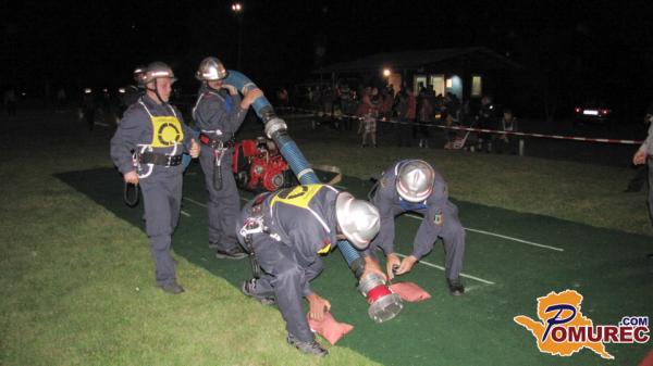 FOTO: 22. nočno tekmovanje gasilcev v Kapelskem Vrhu