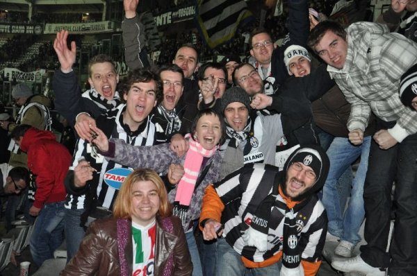 Juventus Slovenija: Pripetljaji s kombiji in posebna vez z Milošem Krasićem