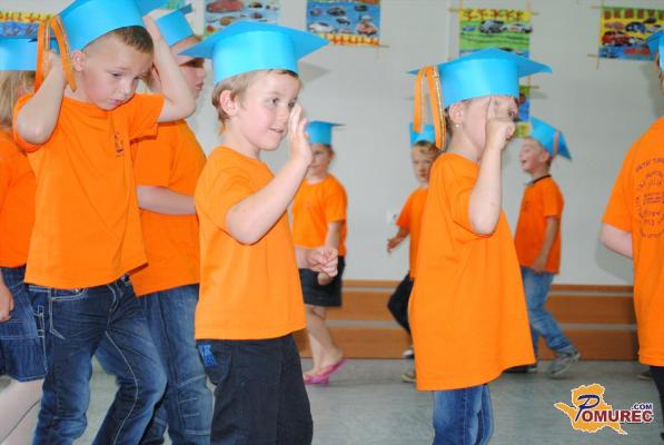 FOTO: Turniški »minimaturanti« so se poslovili od vrtca