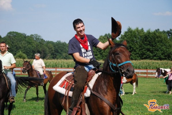 FOTO: Prvi dan PPF-ja v znamenju konjev, kolesarjev in pohodnikov