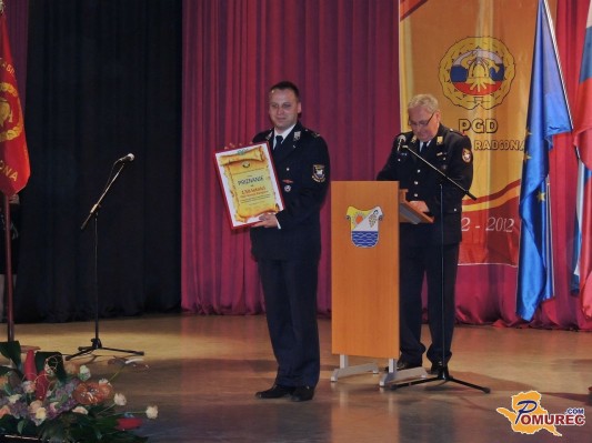 FOTO: Na slavnostni akademiji v Gornji Radgoni tudi minister Hojs