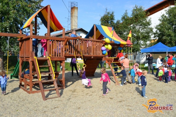 FOTO: V Bakovcih v uporabo predali otroško igralo