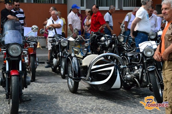 FOTO: Motoklub Veterani predstavil starodobna vozila